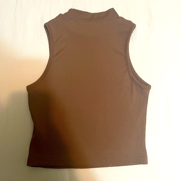 Brown Ribbed Cropped TankTop - Picture 2 of 4